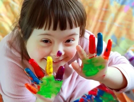 معلولیت ذهنی یا کم توان ذهنی | علائم + روشهای تشخیص و درمان 1 معلول ذهنی دارای چه علائمی است